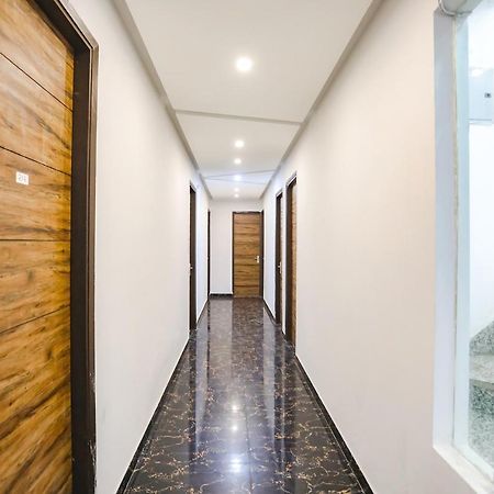 Fabhotel F9 Sector 19 诺伊达 外观 照片