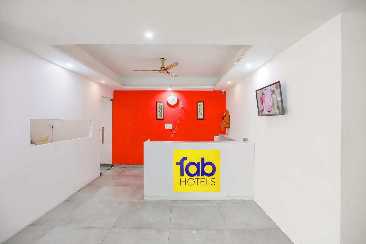 Fabhotel F9 Sector 19 诺伊达 外观 照片