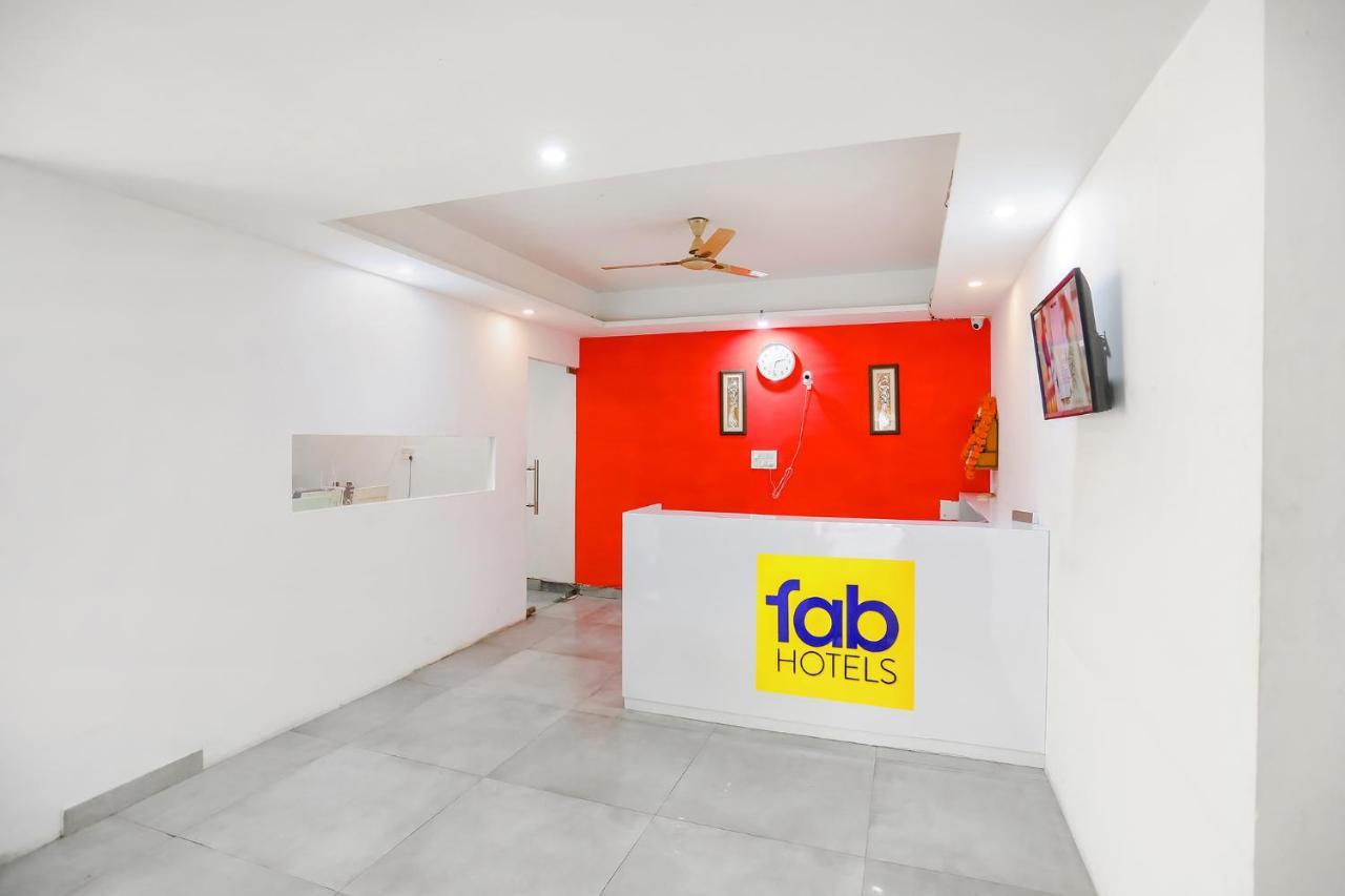 Fabhotel F9 Sector 19 诺伊达 外观 照片