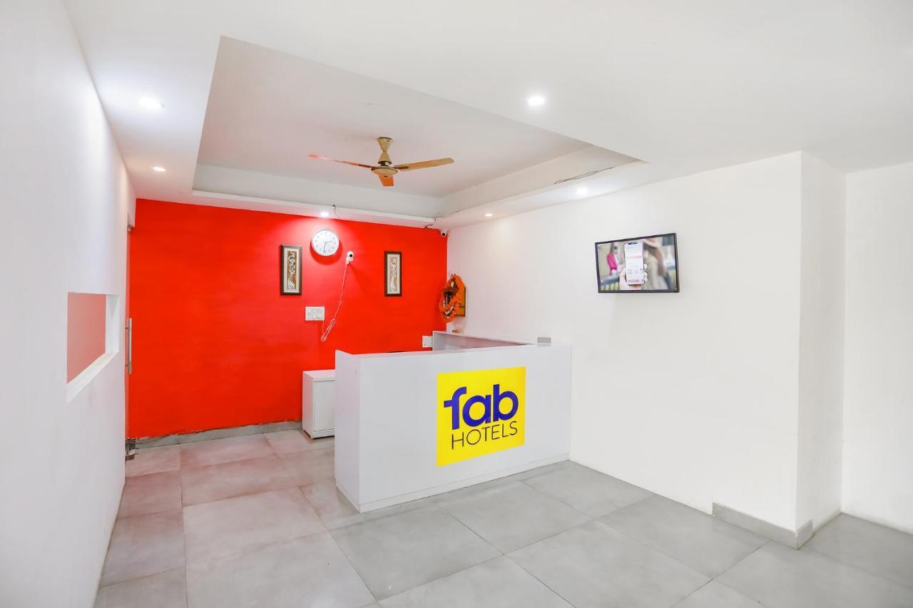 Fabhotel F9 Sector 19 诺伊达 外观 照片
