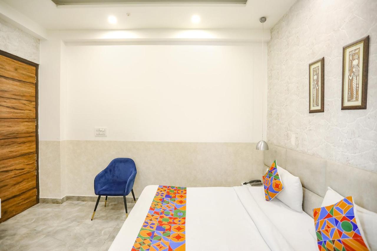 Fabhotel F9 Sector 19 诺伊达 外观 照片