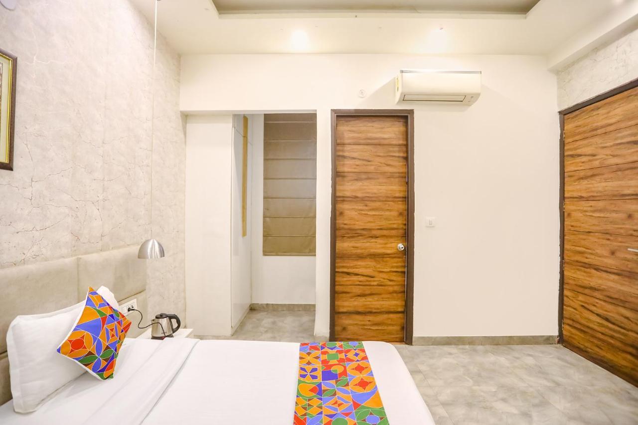 Fabhotel F9 Sector 19 诺伊达 外观 照片