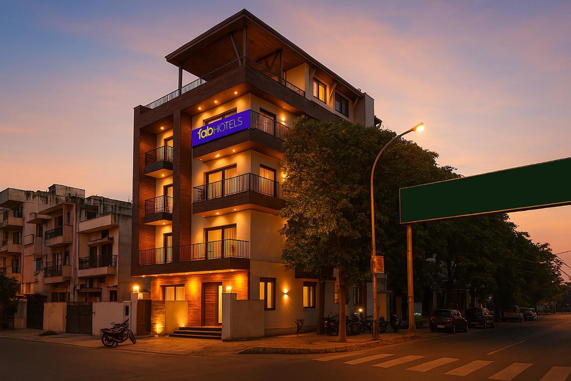 Fabhotel F9 Sector 19 诺伊达 外观 照片
